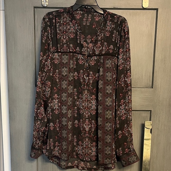 Maurices Tops - Maurice’s 2X Women’s Sheer Floral Button Up Blouse, #boho #floral, #sheer